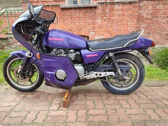 Suzuki GSX 750 E Youngtimer Restomod - 2