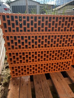 Cihly Novarthem "příčkovky" 497x115x249 180 ks - 2