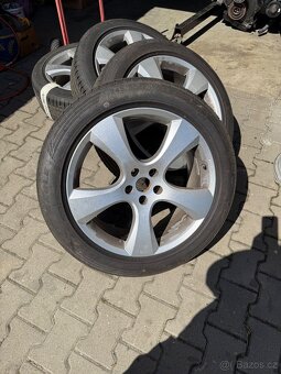 Alu Kola 5x114.3 245/50 r20 - 2
