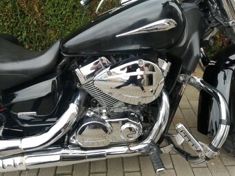 Honda Shadow VT750 SLEVA - 2