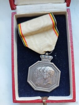 Medaile Belgie 100 let nezávislosti 1830-1930 - 2
