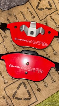 Brzdové destičký Brembo Ford Focus/Kugs atd - 2