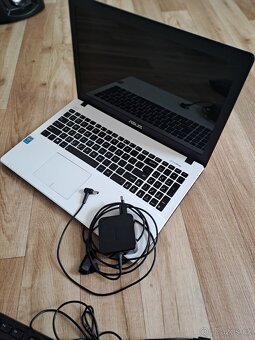 Notebook ASUS - 2