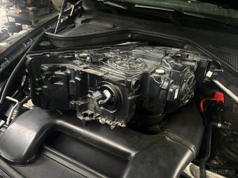 LED světlomet BMW G30 G31 7214962-03 - 2