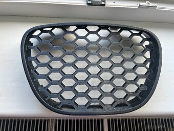 Honeycomb mřížka na seat ibiza 6l Doprava Zdarma 2002-2008 - 2