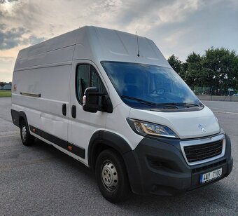 K pronájmu dodávka Boxer L4H3 s nákladovou Rampou - 2