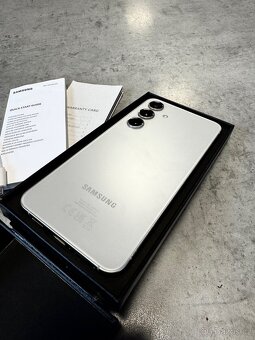 Samsung Galaxy S24 256GB, Marble Gray, záruka do 19.1.2027 - 2