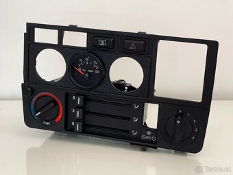 BMW E30 - Držák budíku (Rádio) - 2