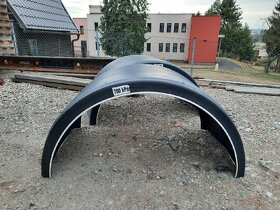 PLASTOVÉ BLATNÍKY DVOJMONTÁŽ - 2