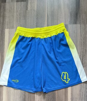 Chlapecké kraťasy vel. 152 - 2