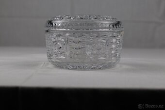 Broušená křišťálová dóza s víkem – ČSSR - 2