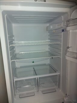 Prodám lednici s mražákem Indesit - 2