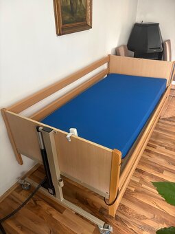 Zdravotní polohovací postel - 2
