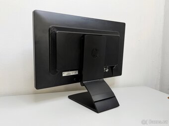 HP EliteDisplay E231 – 23" FHD | DP, DVI, VGA - 2