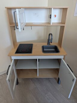 Dřevěná kuchyňka IKEA - 2