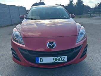 Mazda 3 1,6i 77kW r.v.2010, serviska, 1.majitel - 2