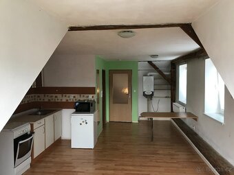 Pronajmu byt 1+KK,ve 2. patře podkroví 49,7 m2, Dobronín - 2