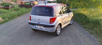 peugeot 1007 1.6 benzín spolehlivý motor - 2