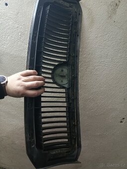 Přední maska škoda fabia barva 9102 stříbrná - 2