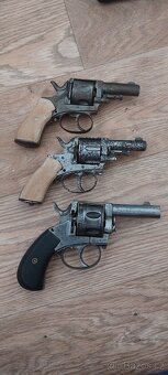 3ks revolveru buldog za cenu jednoho - 2