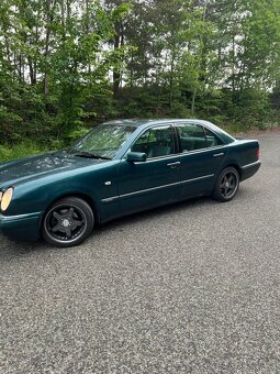 Mercedes Benz E300 OM606 - 2