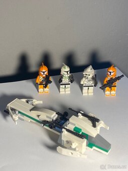 LEGO 7913 - STAR WARS - Bojová jednotka trooperů klonů - 2