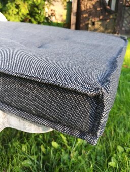 Polstr na zahradní lehátko - 2