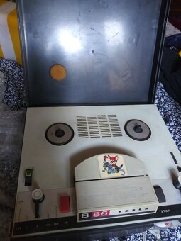 Magnetofon. Tesla B 56 na pasky - 2