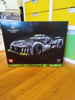 LEGO Technic PEUGEOT 9X8 24H Le Mans 42156 - 2