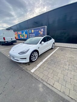 Tesla model3 SR+ - 2