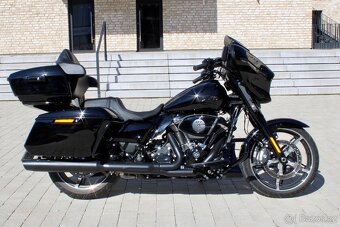 Harley Davidson  street glide - 2