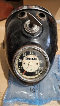 Prodám přední světlo na Jawa Californian - 2