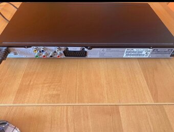 DVD přehrávač značky Philips, DVP3260/12 - 2