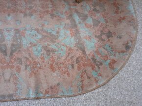 Oválný plyšový koberec - 2