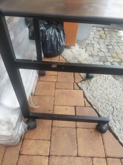 Maly stolek pojizdny, sklo - 2