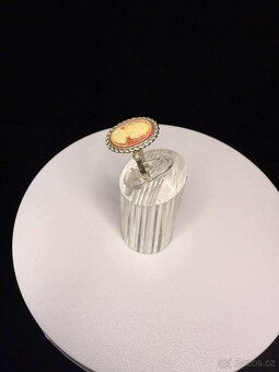 stříbrný starožitný prsten s camaieu - 2