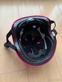 Dívčí sportovní helma - 2