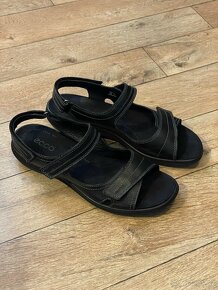 ECCO sandále - 2