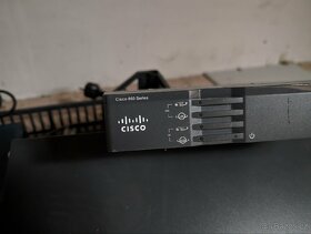 Cisco zařízení - router, WiFi, WiFi controller, PoE - 2