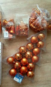 Oranžové vánoční dekorace - 2