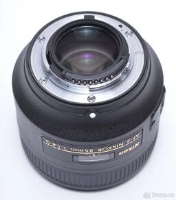 Nikon Nikkor AF-S 85mm f1.8 G - 2
