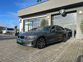 BMW Řada 3 G21 330i 190kW INDIVIDUAL AUT - 2