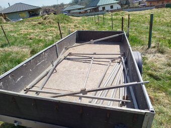Přívěsný vozík 1200kg brzděný 1,4x3m - 2