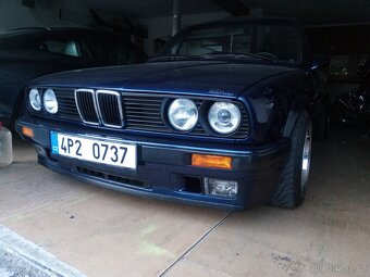 BMW E30 318i cabrio - 2