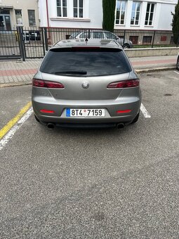 Alfa Romeo 159 ti - 2