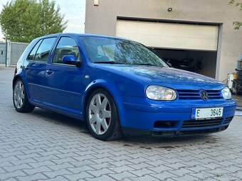 Volkswagen Golf 4 GTI 2.3 V5 - 2