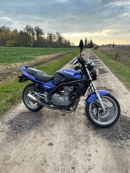 Kawasaki ER 5 - 2