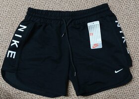 No.v.é s visačkou dámské, kraťasy, dívčí tričko M/L/XL VANS - 2