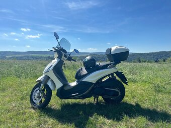 Piaggio Beverly 350i sport touring, ABS,ASR - 2