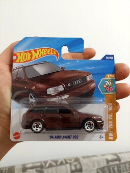 Hotwheels audi avant rs2 - 2